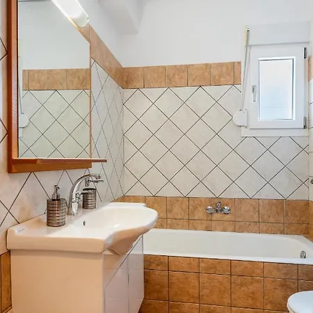 Lagadi 7 Argostoli (Kefalonia)